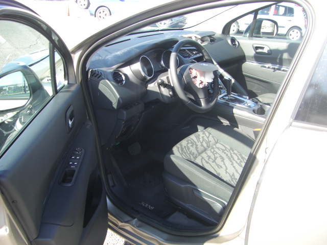 PEUGEOT 3008 E 1.6 HDI 110CV AUTOMATICO