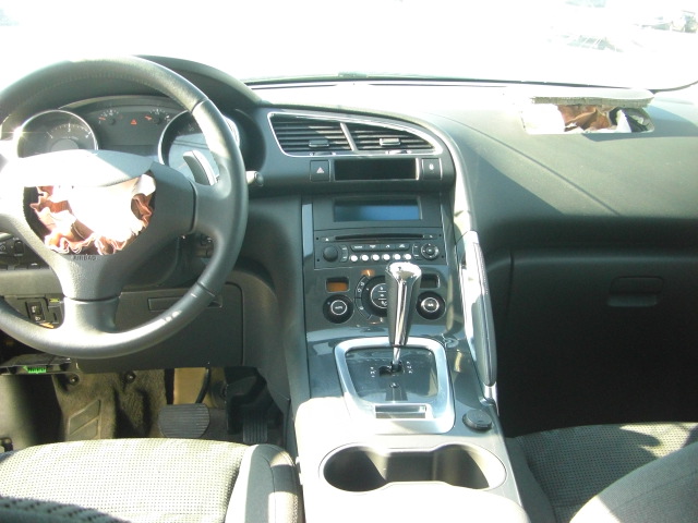 PEUGEOT 3008 E 1.6 HDI 110CV AUTOMATICO