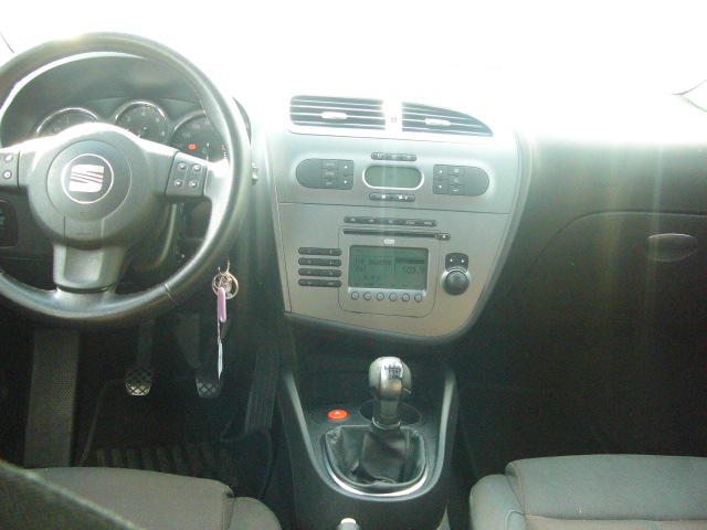 SEAT LEON 2.0 TDI 140CV ACABADO CUPRA