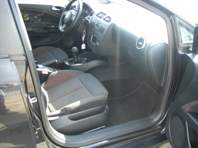 SEAT LEON 2.0 TDI 140CV ACABADO CUPRA