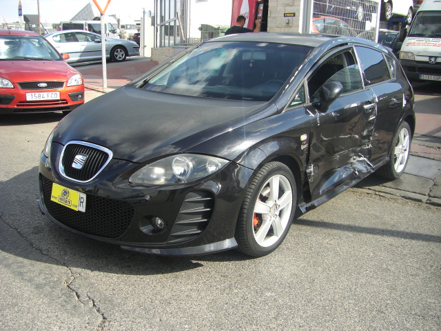 SEAT LEON 2.0 TDI 140CV ACABADO CUPRA