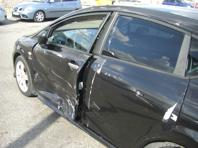 SEAT LEON 2.0 TDI 140CV ACABADO CUPRA