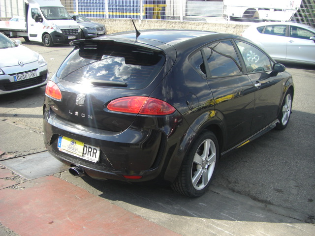 SEAT LEON 2.0 TDI 140CV ACABADO CUPRA