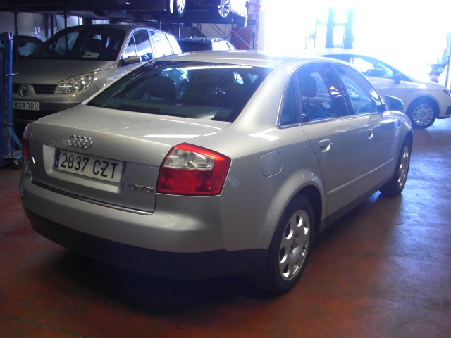 AUDI A4 1.9 TDI 130CV