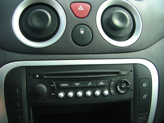 CITROEN C-3 AUTOMATICO SX PLUS 70CV