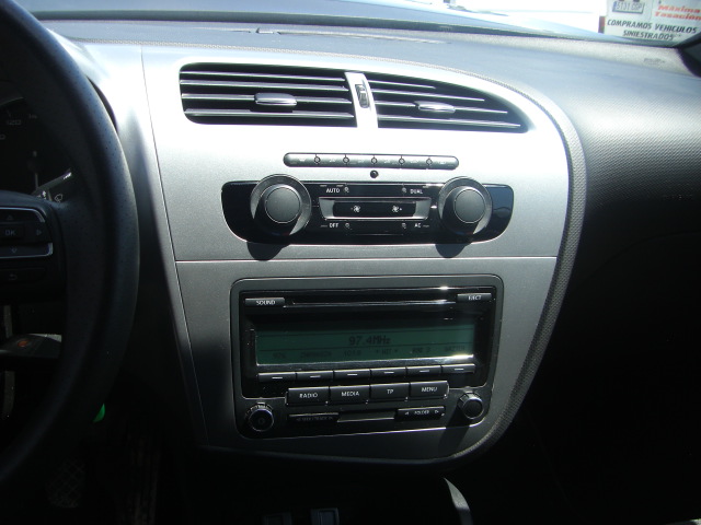 SEAT LEON 1.6 TDI 105CV