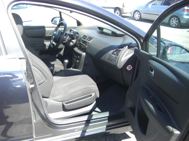 CITROEN C-4 1.6 HDI VTR PLUS 110CV AUTOMATICO