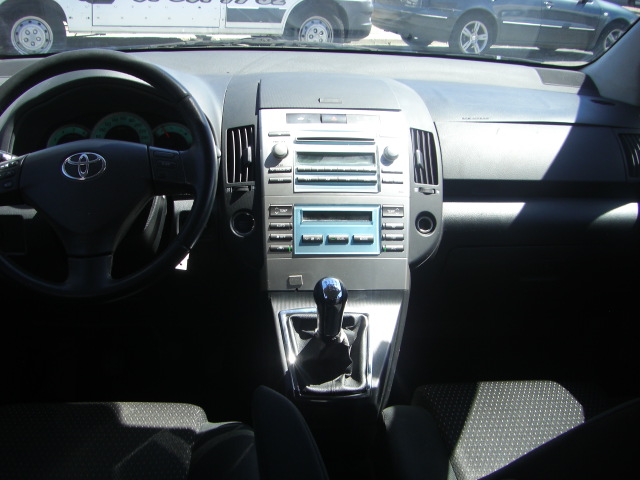 TOYOTA COROLLA VERSO 2.0 D4D 136CV 7 PLAZAS