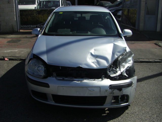 VOLKSWAGEN GOLF 1.9 TDI 105CV