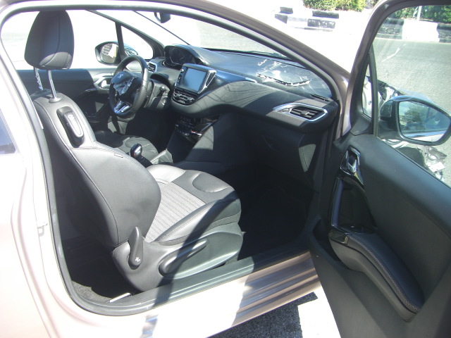 PEUGEOT 208 1.4 GASOLINA 95CV