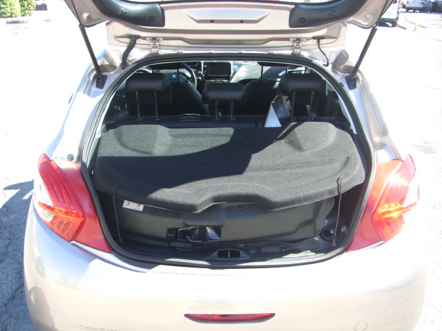 PEUGEOT 208 1.4 GASOLINA 95CV