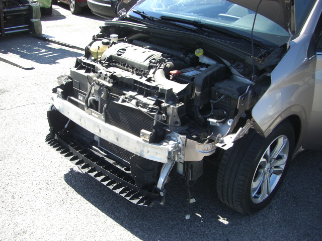 PEUGEOT 208 1.4 GASOLINA 95CV