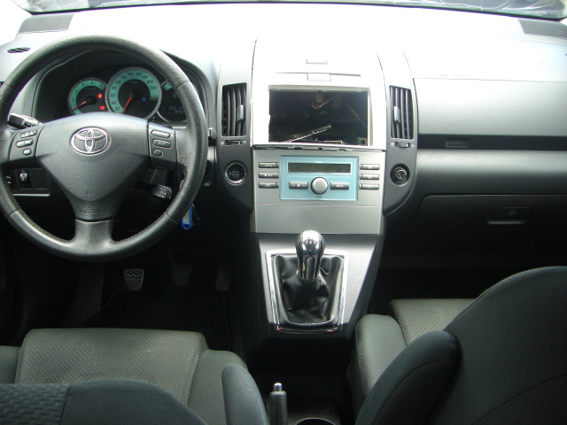 TOYOTA COROLLA VERSO 2.0 D4D 115CV 7 PLAZAS