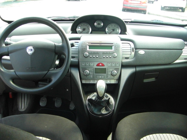 LANCIA YPSILON 1.3 MULTIJET 75CV