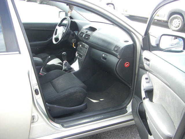 TOYOTA AVENSIS 1.8 I 129CV