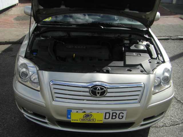 TOYOTA AVENSIS 1.8 I 129CV