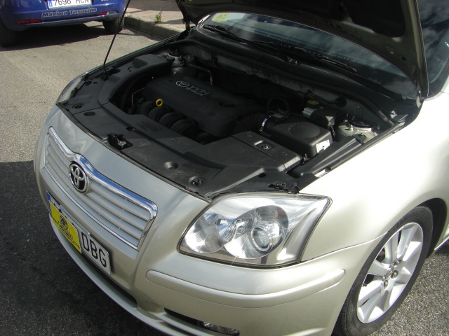 TOYOTA AVENSIS 1.8 I 129CV