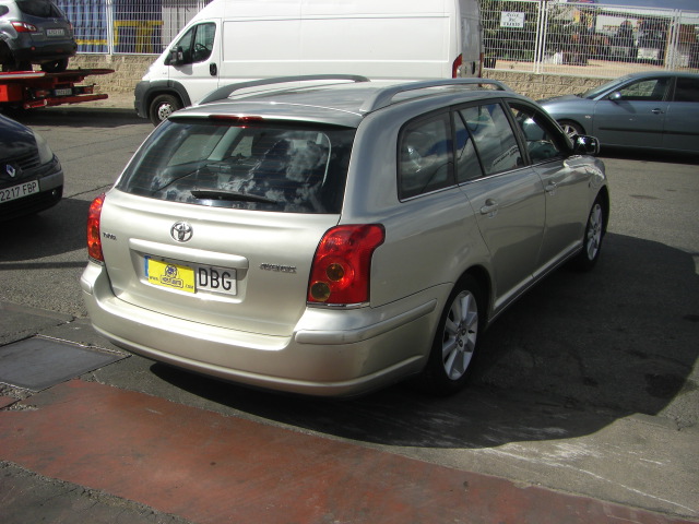 TOYOTA AVENSIS 1.8 I 129CV