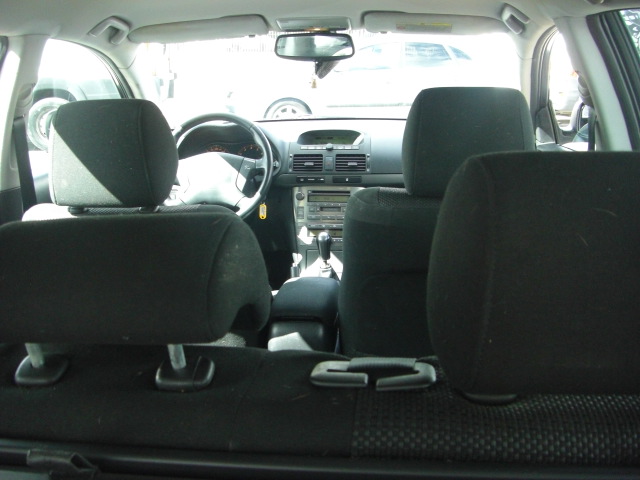 TOYOTA AVENSIS 1.8 I 129CV