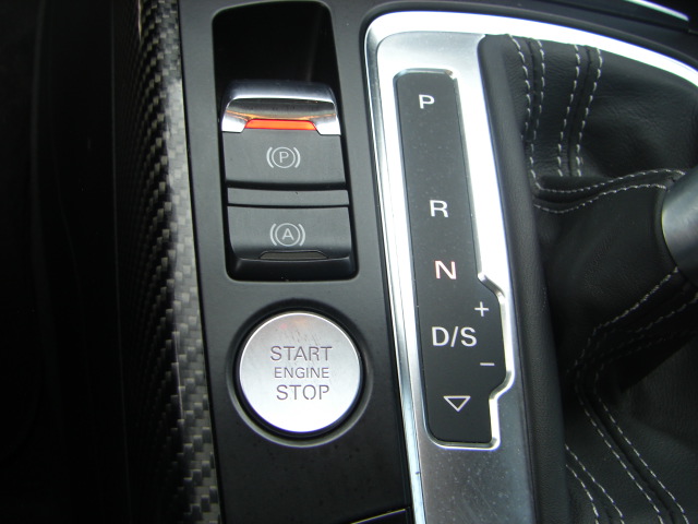 AUDI RS4 AVANT 4.2 V8 FSI 450CV QUATTRO