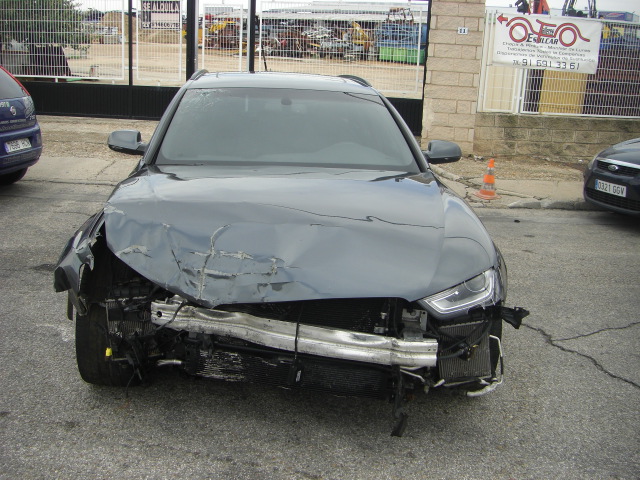 AUDI RS4 AVANT 4.2 V8 FSI 450CV QUATTRO