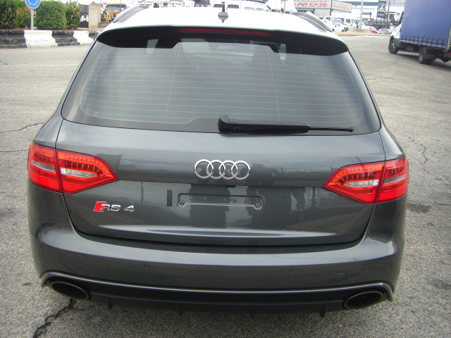 AUDI RS4 AVANT 4.2 V8 FSI 450CV QUATTRO