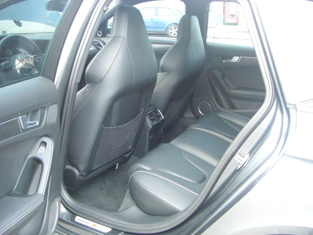 AUDI RS4 AVANT 4.2 V8 FSI 450CV QUATTRO