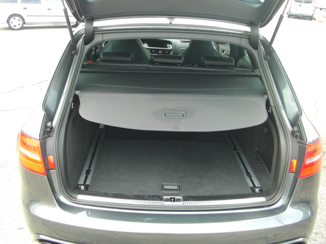 AUDI RS4 AVANT 4.2 V8 FSI 450CV QUATTRO