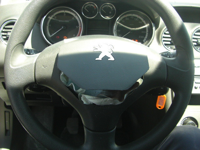 PEUGEOT 308 1.6 HDI 92CV BUSINES LINE