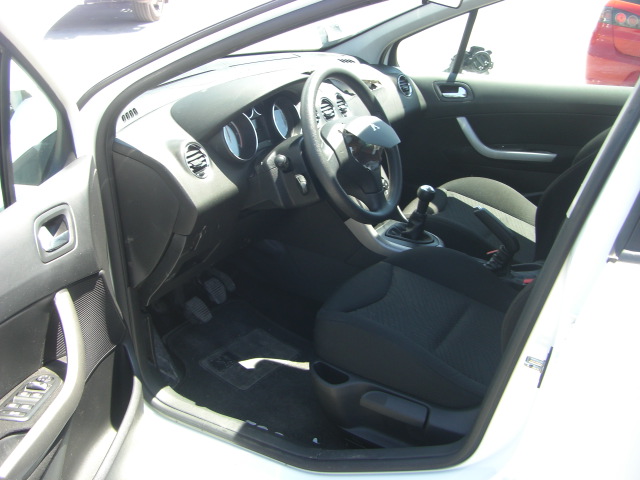 PEUGEOT 308 1.6 HDI 92CV BUSINES LINE