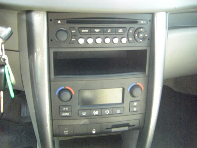 PEUGEOT 207 1.6 HDI XT PACK 90CV