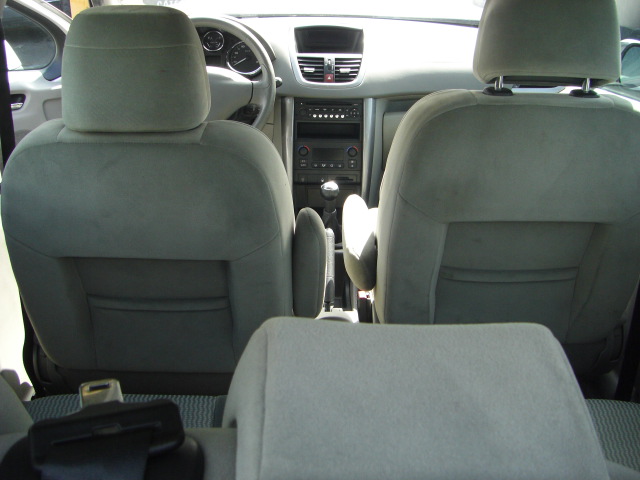 PEUGEOT 207 1.6 HDI XT PACK 90CV