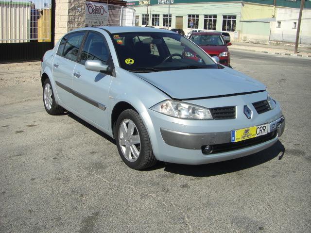 RENAULT MEGANE SEDAN 2.0 I 134CV