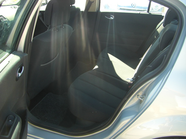 RENAULT MEGANE SEDAN 2.0 I 134CV