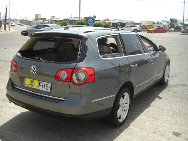 VOLKSWAGEN PASSAT 2.0 TDI 140CV AUTOMATICO