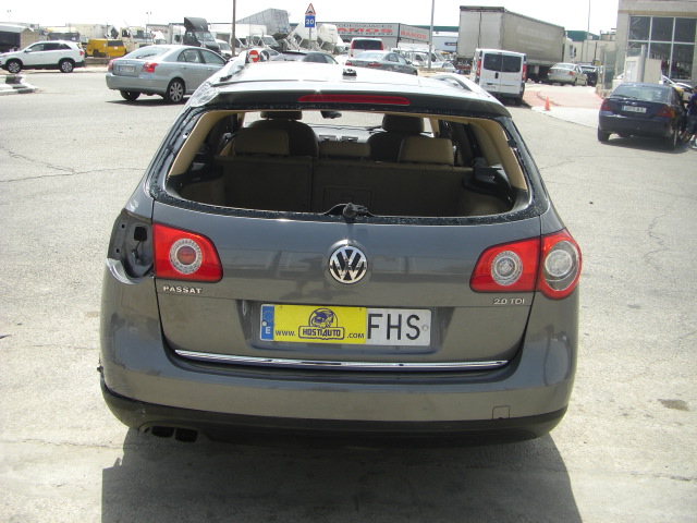 VOLKSWAGEN PASSAT 2.0 TDI 140CV AUTOMATICO