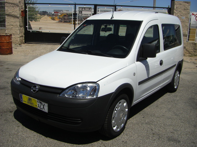OPEL COMBO  1.3 TDCI 75CV COMBI