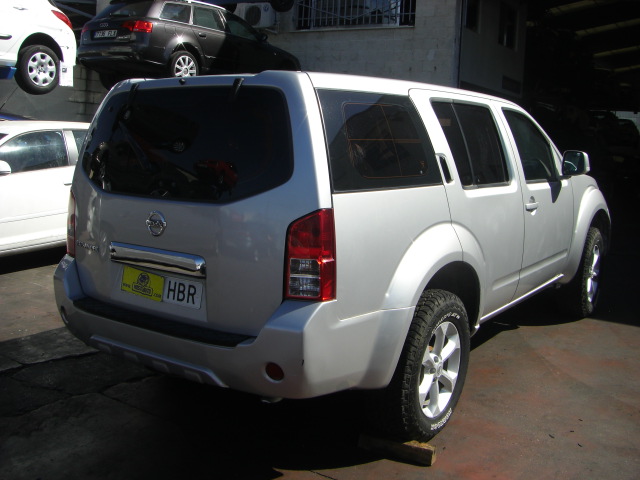 NISSAN PATHFINDER 2.5 D 190CV 4X4