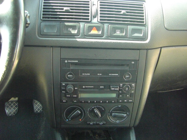 VOLKSWAGEN GOLF 1.9 TDI 100CV