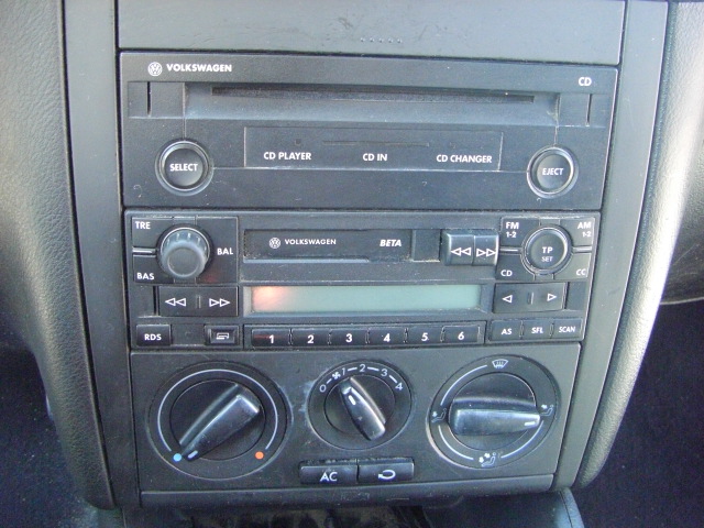 VOLKSWAGEN GOLF 1.9 TDI 100CV