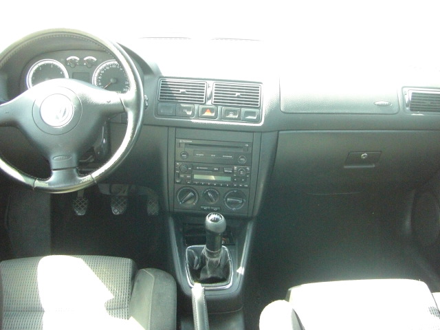 VOLKSWAGEN GOLF 1.9 TDI 100CV