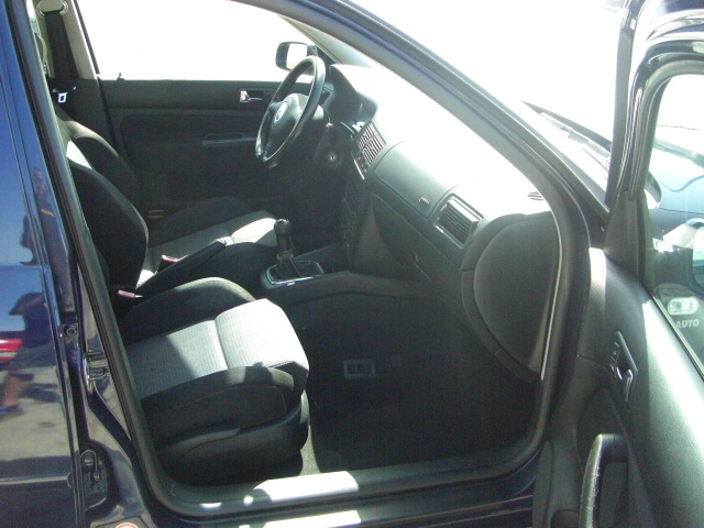 VOLKSWAGEN GOLF 1.9 TDI 100CV