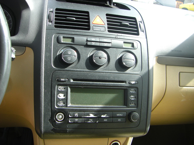 VOLKSWAGEN TOURAN 2.0 TDI 140CV