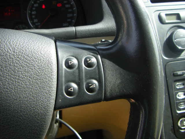 VOLKSWAGEN TOURAN 2.0 TDI 140CV