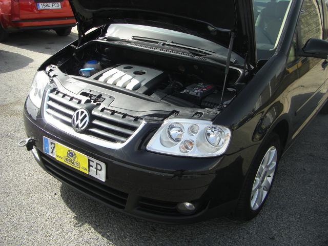 VOLKSWAGEN TOURAN 2.0 TDI 140CV