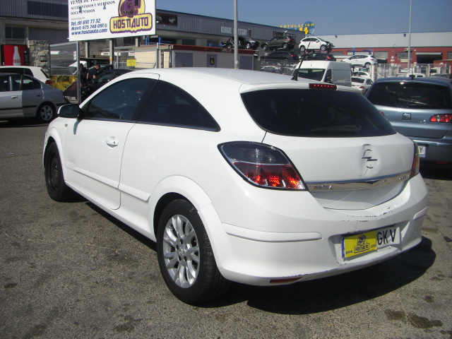 OPEL ASTRA GTC 1.7 CDTI 110CV