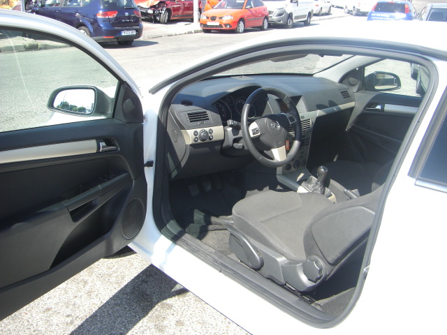 OPEL ASTRA GTC 1.7 CDTI 110CV