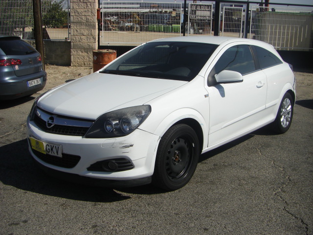 OPEL ASTRA GTC 1.7 CDTI 110CV