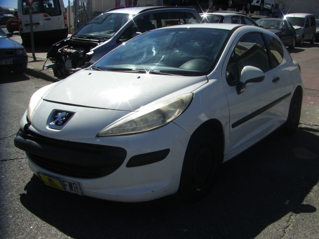 PEUGEOT 207 1.4 HDI 68CV