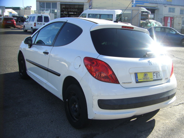 PEUGEOT 207 1.4 HDI 68CV